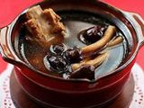 绝对美味：茶树菇排骨煲