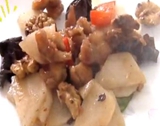 绝对美味：兔肉时蔬炒核桃