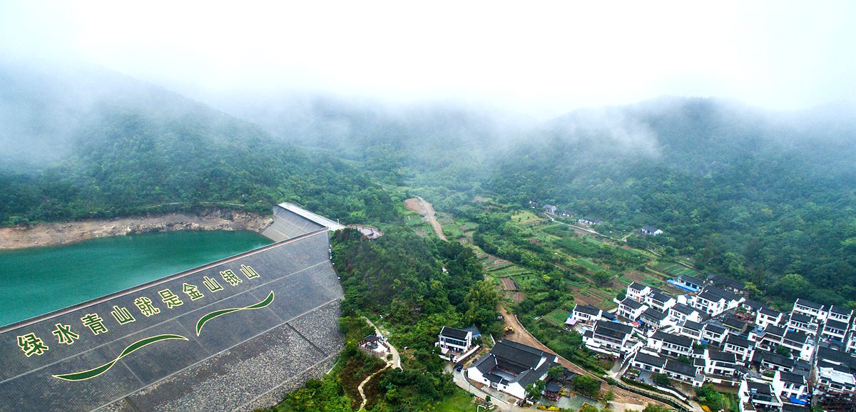 绿色，播种在大地上的美好未来——重访习近平总书记党的十八大以来国内考察地