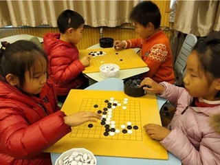 青岛沧海路小学举行第二届“校长杯”围棋赛