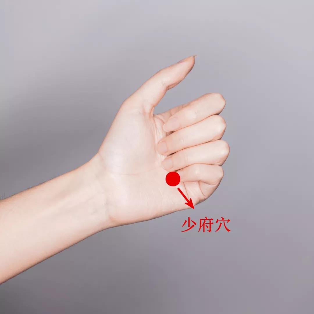 手上有个"止痛开关",按一下感冒,头疼,牙痛全消除!