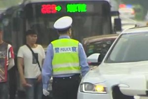 同安路交通压力大 周边扩充三千车位可临时停车