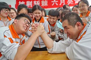 只要想起你，我就充满力量！