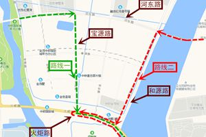 缓解拥堵 高新区交警对火炬宝源路口车道进行调整