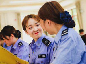 养眼！青岛女子特警队了解下 霸王花有颜值有担当