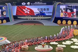 “雄起！”世警会开幕香港警队出场，四川观众狂撑阿sir！