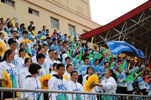 二中2019届秋季运动会风姿多彩 歌颂大美山河