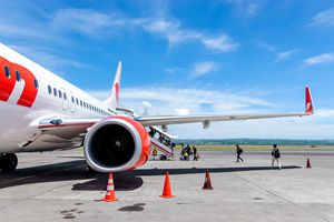 香港航空一架由台北至香港飞机因被谎报有炸弹延误