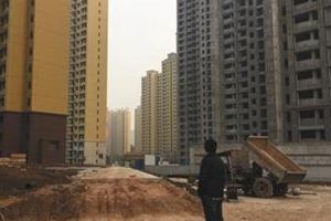 区政府给职工团购房烂尾被判违法 判决半年未执行