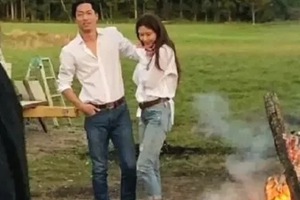 林志玲在青岛拍摄婚纱照？还生火？网警：这不是青岛！