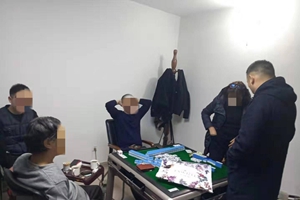私房菜倒闭之后，包间直接改赌场…民警出动 