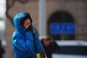 青岛继续发布寒潮蓝色预警，最大降幅12℃