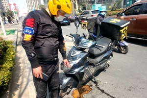 青岛交警通报四起摩托车、电动车、货车交通事故