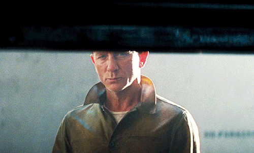 ##25部007，半个世纪流行变迁