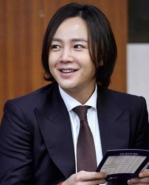 逃税■母亲涉嫌逃税数十亿韩元被起诉 张根硕：不知情