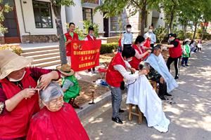 【春雨助老】青春建功～金晖助老山村理发站在活动