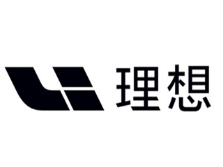 理想汽车街头自燃 火速回应"冒烟"遭网友质疑