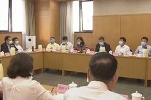 宋远方参加全国人代会山东代表团审议