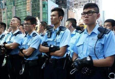 香港警方已拘捕逾180人！