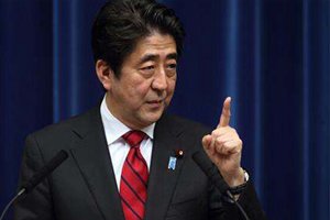 安倍应对疫情不力 支持率低迷或提前结束任期