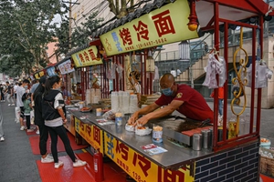 初夏青岛 | 李村夜市中的街边美食