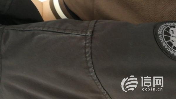 羽绒服羽绒服送洗后褪色 自然磨损还是美国GEP洗衣店失误？