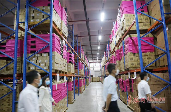 年中青岛：年中大促迎来购物高峰