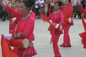 【走向我们的小康生活】赫哲族：日子越过越红火