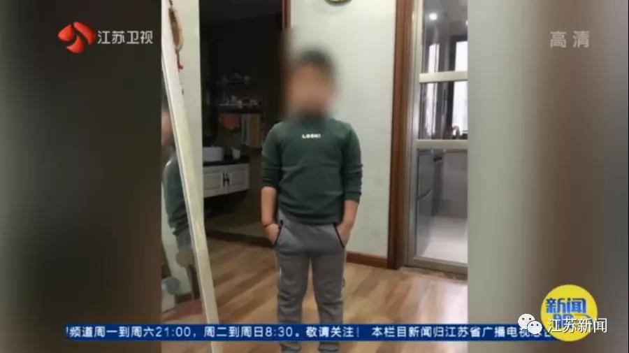 男孩|痛心！6岁男孩游泳课上不幸溺亡，水里挣扎10分钟无人发现...