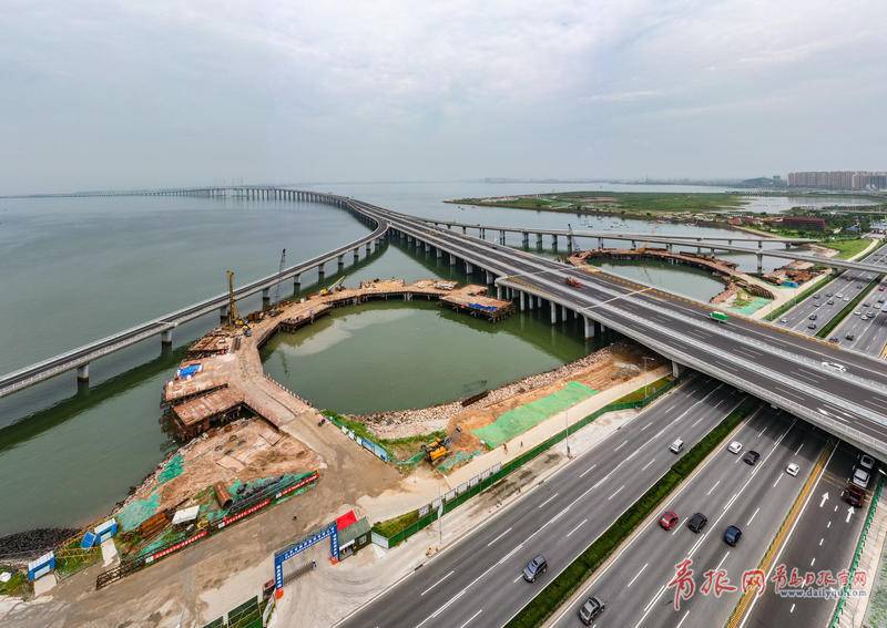 工地|探访：青岛项目工地上演“速度与激情”