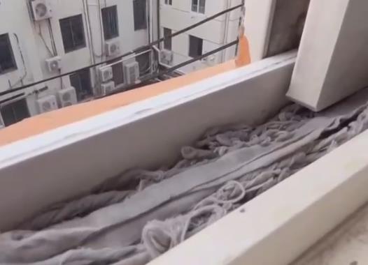 窗户打不开 问题出在哪