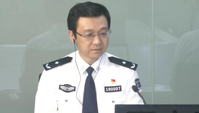 青岛市公安局副局长、指挥中心主任华东辉