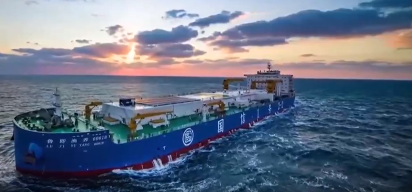 三船运营 体系发展！15万吨智慧渔业养殖工船“国信1号2-2”交付！