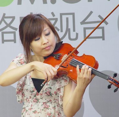 80后美女小提琴乐手金婷做客会客厅
