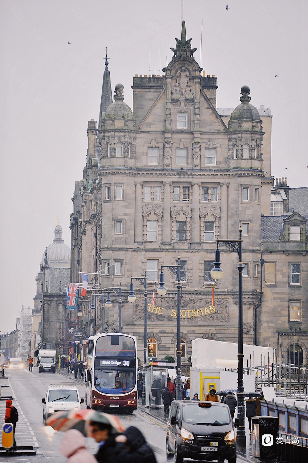 英国的地标建筑,几乎分布在泰晤士河的两岸.