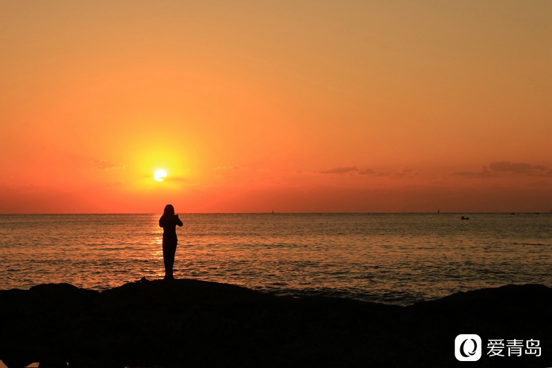 迎着朝霞起舞开启美好的一天