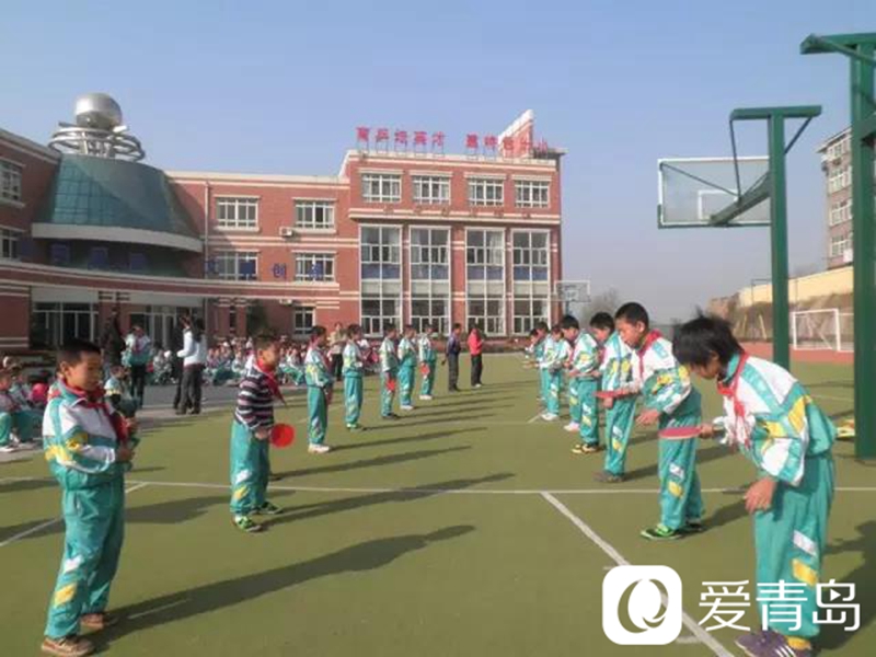 【老校新范儿】青岛汾阳路小学:75年成就球桌上的传奇 拼荆斩棘打造