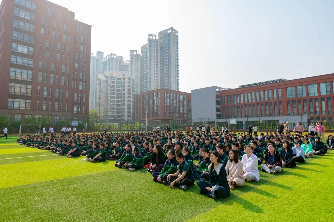 是梦想在燃烧   是刹那的荣耀   2021年5月21日,海信学校中学趣味