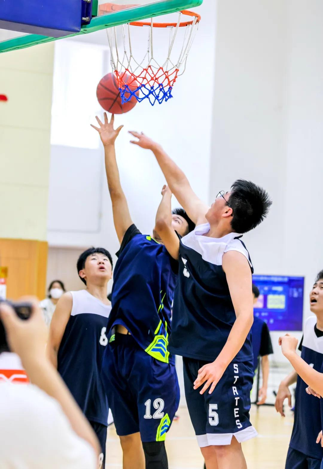 李沧区2021年"奔跑吧少年"中小学篮球比赛拉开战幕